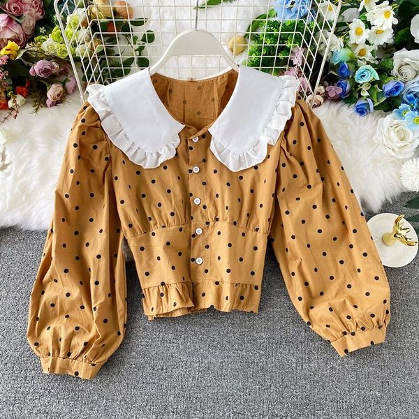 Vabaaja naiste lühike täpiline pikkade varrukate ja ovaalse kaelusega särk