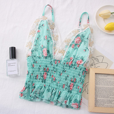 Γυναικεία μπλούζα - με λουλουδάτο μοτίβο και λεπτά τιραντάκια