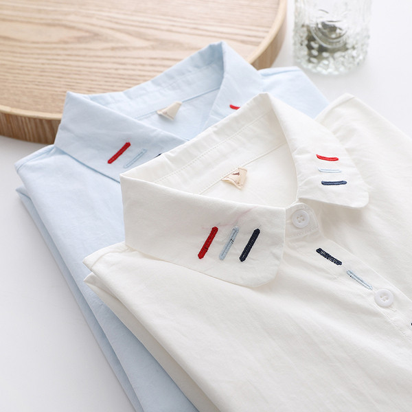 Modern női ing klasszikus gallérral és hosszú ujjal