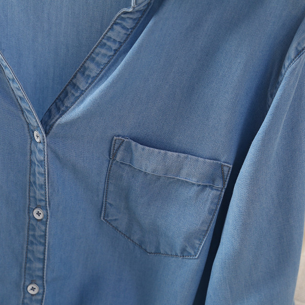 Sieviešu ikdienas džinsa krekls ar pogām un klasisku apkakli