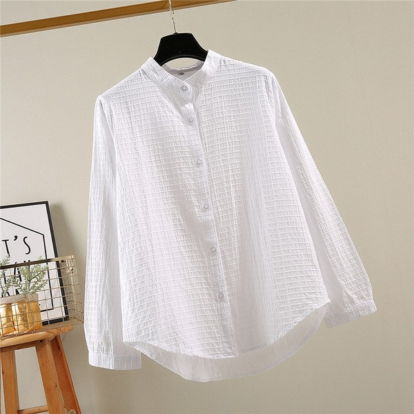 Naiste vabaaja särk nööpidega valge