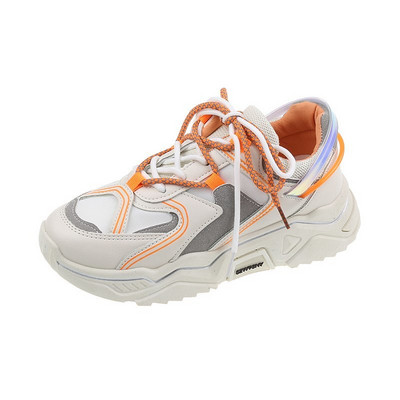 Casual γυναικεία αθλητικά παπούτσια με κορδόνια και τραχιά σόλα σε μπεζ και λευκό χρώμα