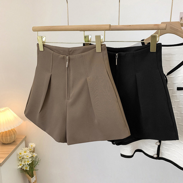 Uue mudeli lukuga naiste lühikesed püksid - kõrge vöökoht