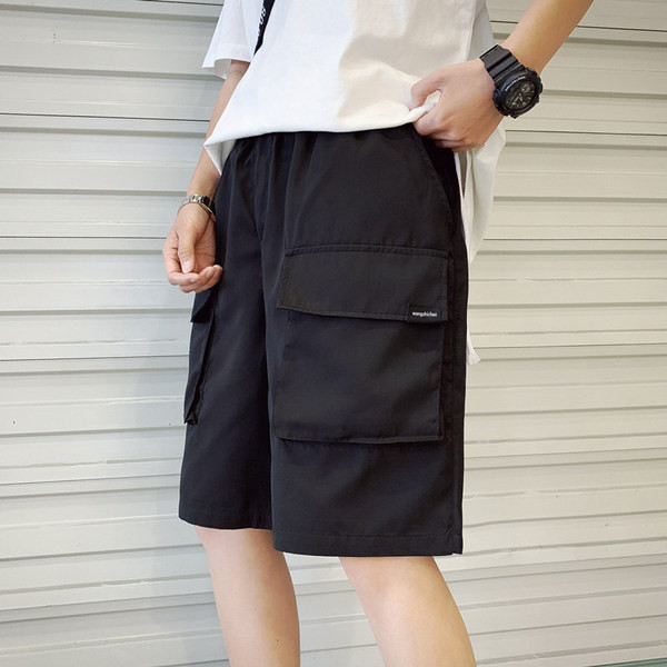 Térdig érő nyári rövidnadrág zsebekkel