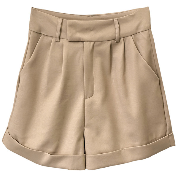 Mūsdienīgi sieviešu šorti - ar augstu vidukli ar kabatām