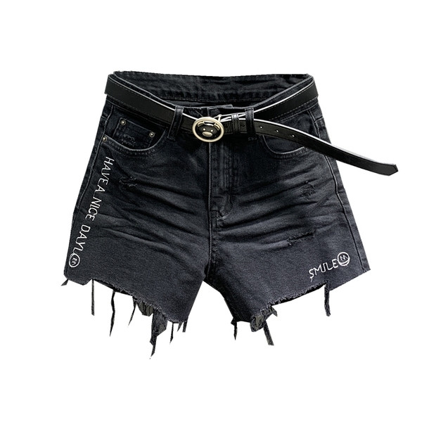 Modern farmer rövidnadrág övvel, szakadt elemekkel