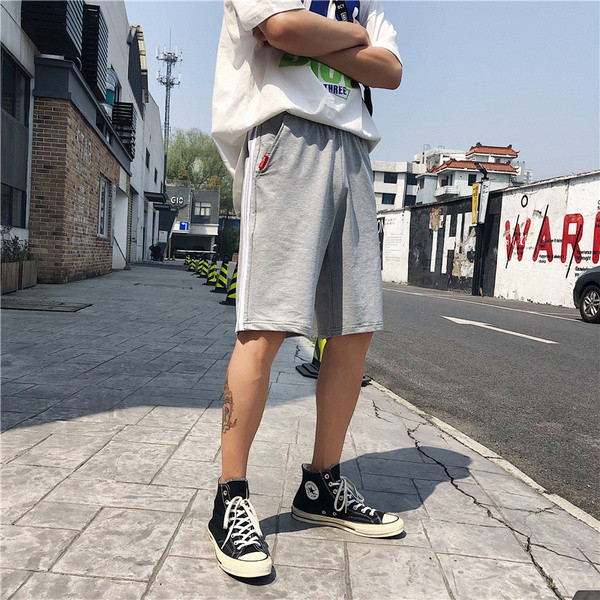 Sport rövidnadrág oldalsó szegéllyel