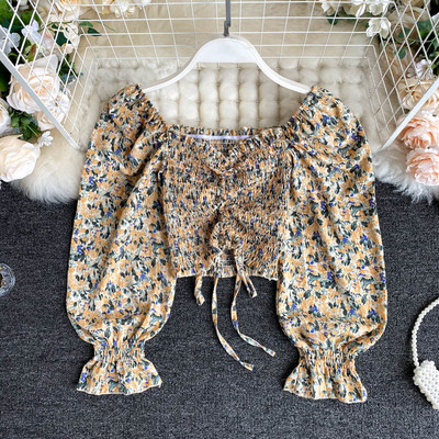 Lillemustri ja lipsudega vabaaja naiste särk