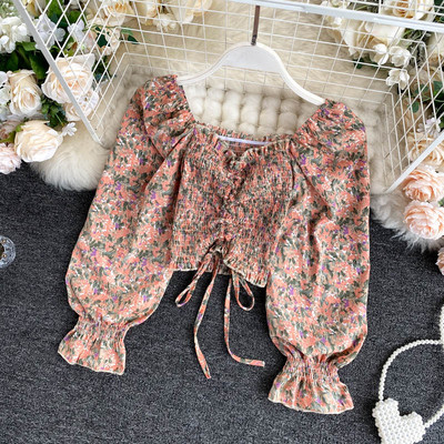 Lillemustri ja lipsudega vabaaja naiste särk