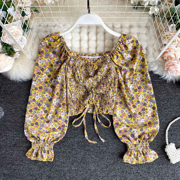 Lillemustri ja lipsudega vabaaja naiste särk