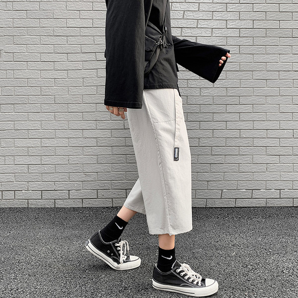 Laiad püksid pikkusega 7/8