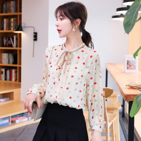 Pöttyös női alkalmi ing szalaggal és hosszú ujjal