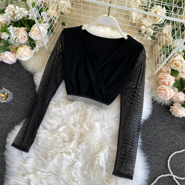 Stílusos női ing és szoknya szett fekete kövekkel