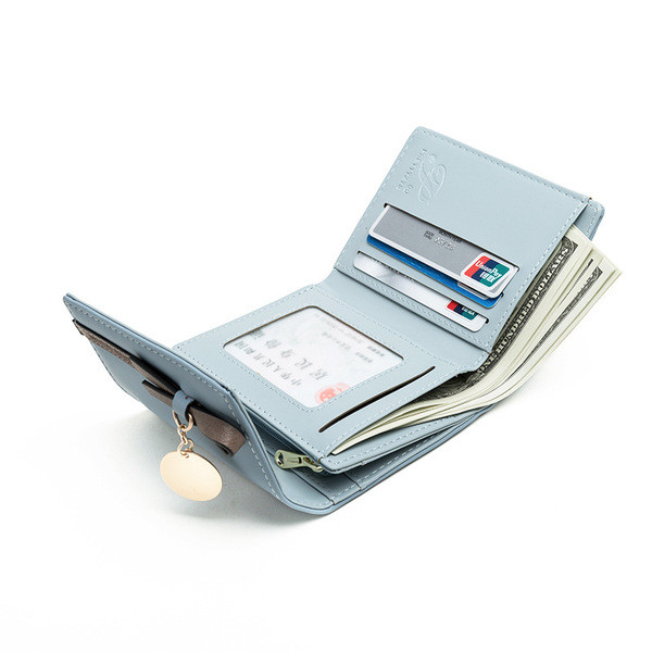 Mazs sieviešu maciņš ar metāla aizdari - eko āda