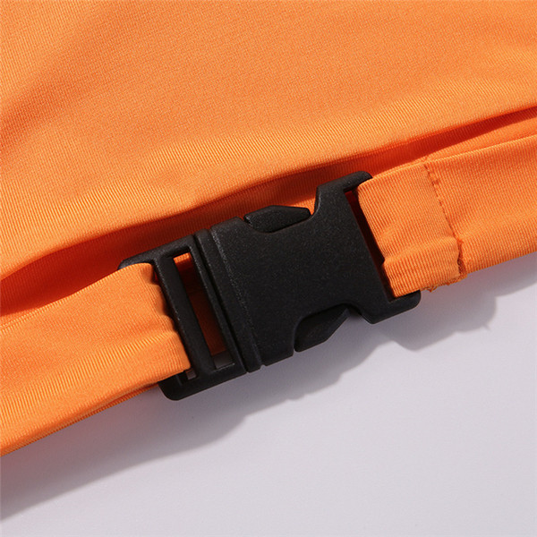 Mūsdienīgs sieviešu īss krekliņš ar plānām lencēm un sprādzi