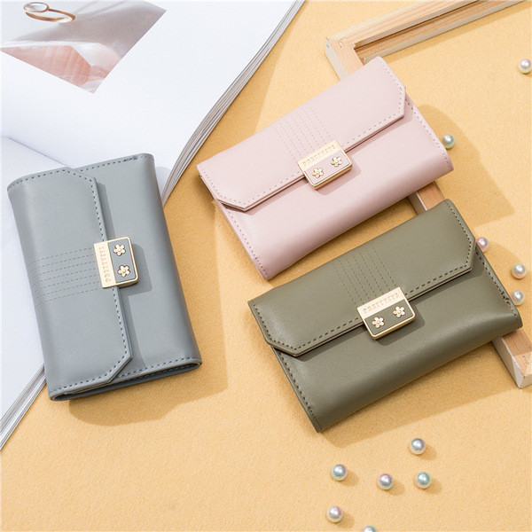 Női pénztárca eko bőrből és fém rögzítéssel