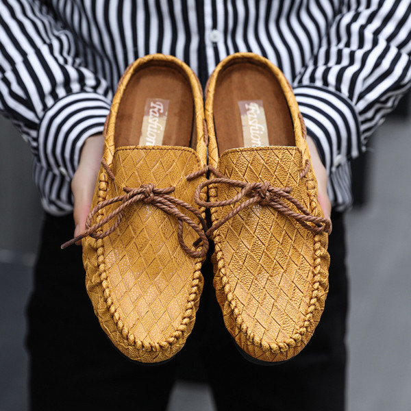 Öko bőrből készült modern férfi mokaszinok több színben