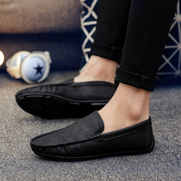 Moodne meeste mokassiinide tavaline mudel