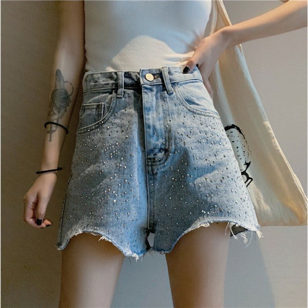 Pantaloni scurți moderni de damă cu talie înaltă și pietre