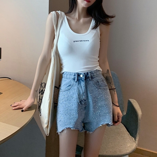 Pantaloni scurți moderni de damă cu talie înaltă și pietre