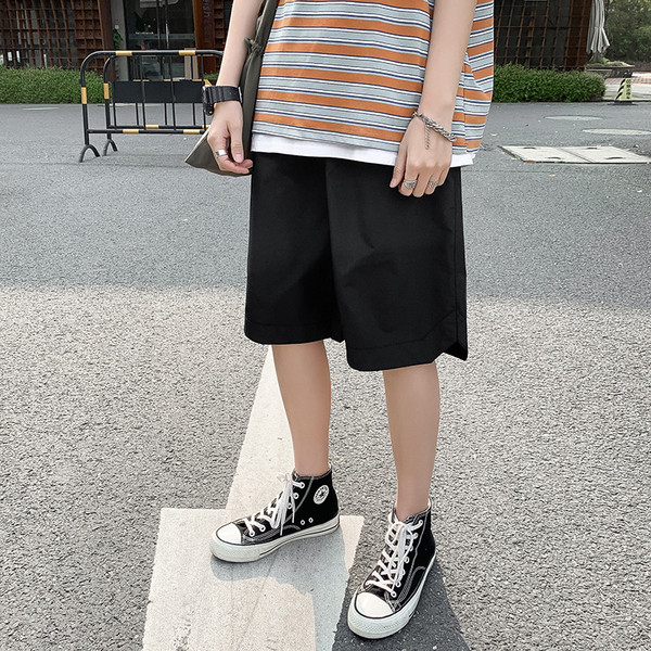 Suvised spordipüksid pikkusega 3/4