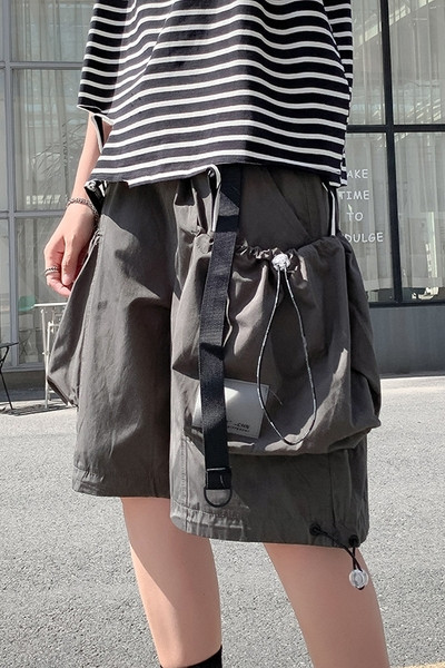 Laiad taskusidemetega cargo-püksid