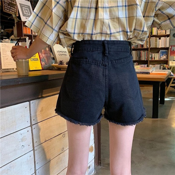 Rebenenud motiivide ja taskuga moodsad naiste teksapüksid