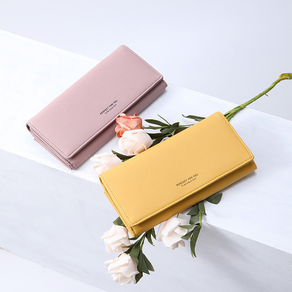 Sieviešu maks no eko ādas ar uzrakstu