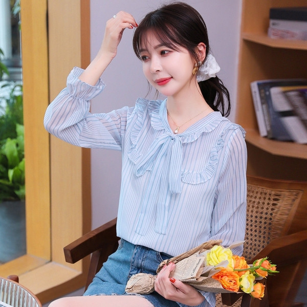 Ikdienas sieviešu krekls ar lenti zilā krāsā