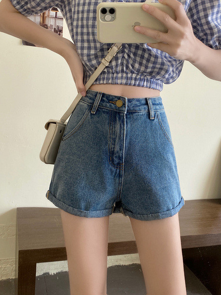 Ikdienas sieviešu šorti ar augstu vidukli vienkāršu modeli