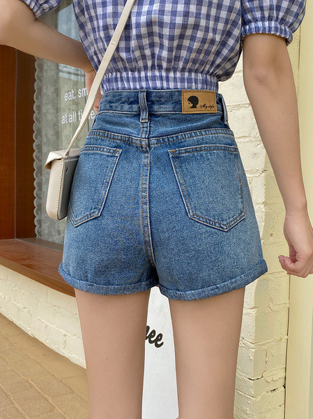 Ikdienas sieviešu šorti ar augstu vidukli vienkāršu modeli