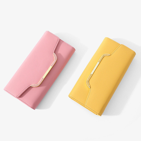 Eko bőrből készült női pénztárca fém rögzítéssel