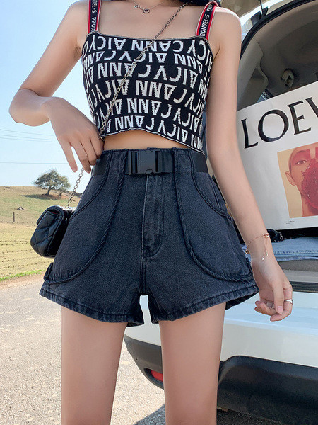 Ikdienas sieviešu šorti ar augstu vidukli un dziļām kabatām