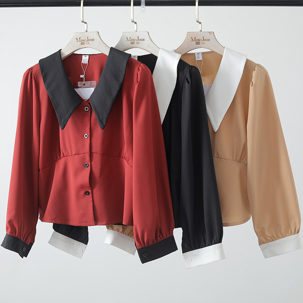 Jauna modeļa sieviešu krekls ar V-veida kakla izgriezumu un garām piedurknēm