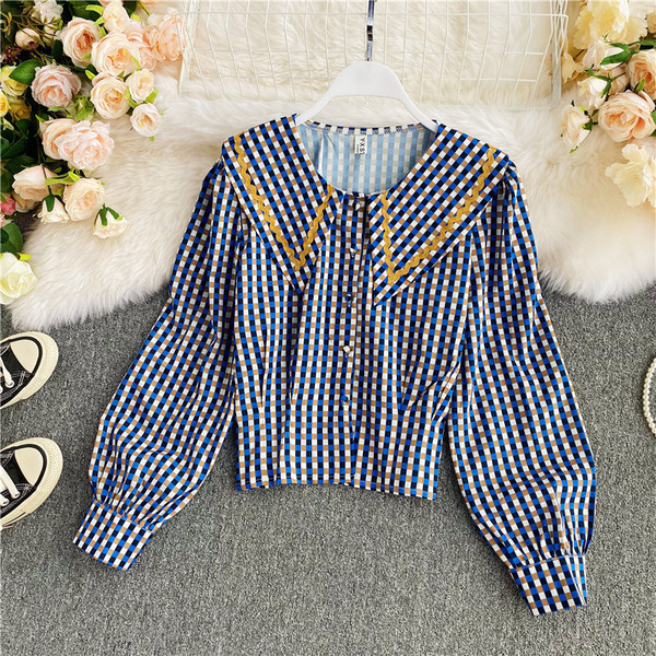 Ikdienas sieviešu krekls ar garām piedurknēm un ovālu kakla izgriezumu