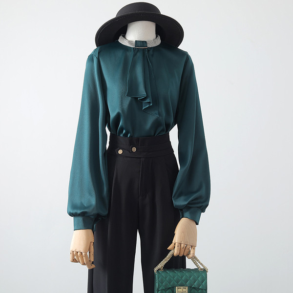 Uue mudeli naiste särk - ümara kaelusega ja pikkade varrukatega