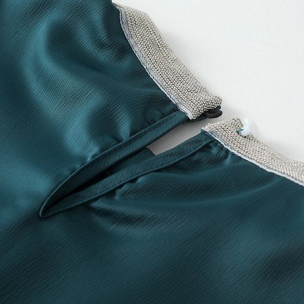 Uue mudeli naiste särk - ümara kaelusega ja pikkade varrukatega