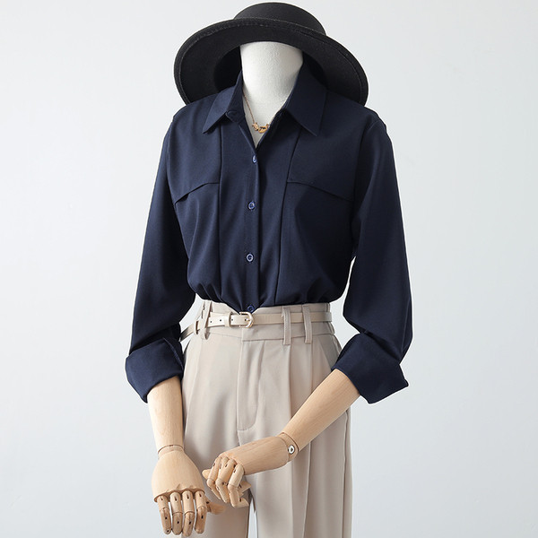 Alkalmi női ing - széles modell klasszikus gallérral