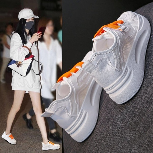 Modern női tornacipő színes nyakkendőkkel