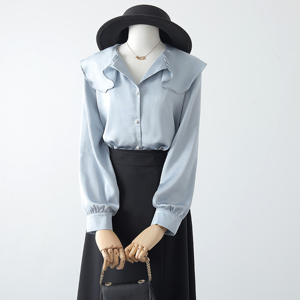 Modern női ing hosszú ujjal és széles gallérral