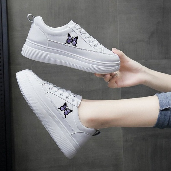 Liblikatikandiga vabaaja naiste tossud