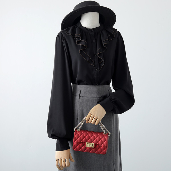 Modern női ing ovális nyakkivágással