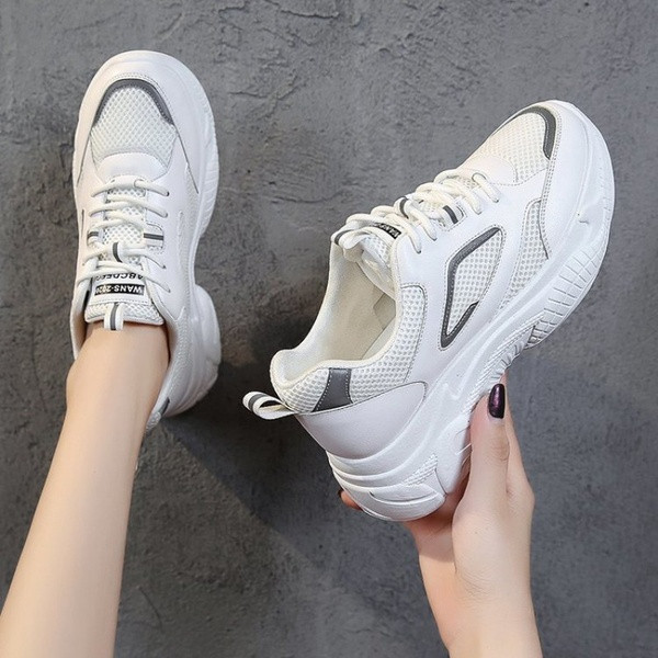 Casual γυναικεία αθλητικά παπούτσια με κορδόνια και παχιά σόλα