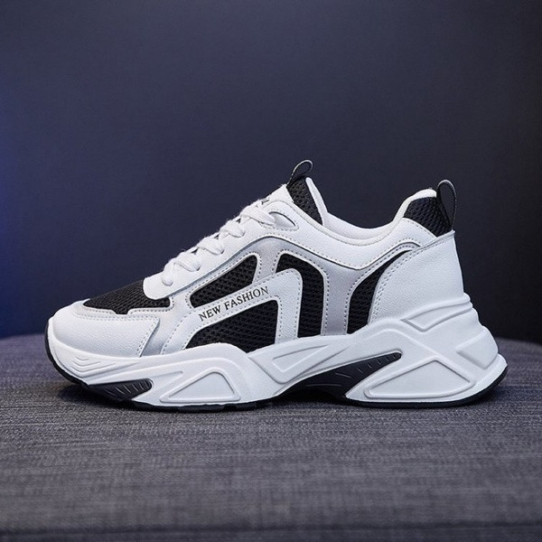 Sporty-casual γυναικεία αθλητικά παπούτσια με κορδόνια και τραχιά σόλα