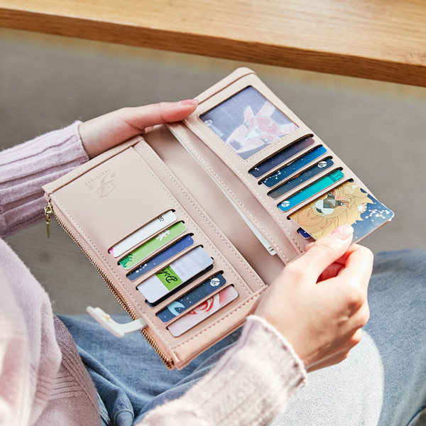 Sieviešu ādas maks ar rāvējslēdzēju un ziediem