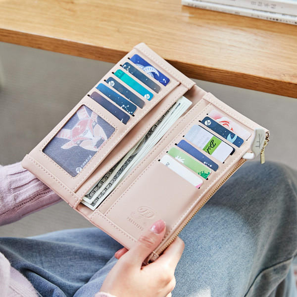 Sieviešu ādas maks ar rāvējslēdzēju un ziediem