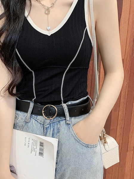 Ikdienas sieviešu tops ar špica kakla izgriezumu melnā krāsā