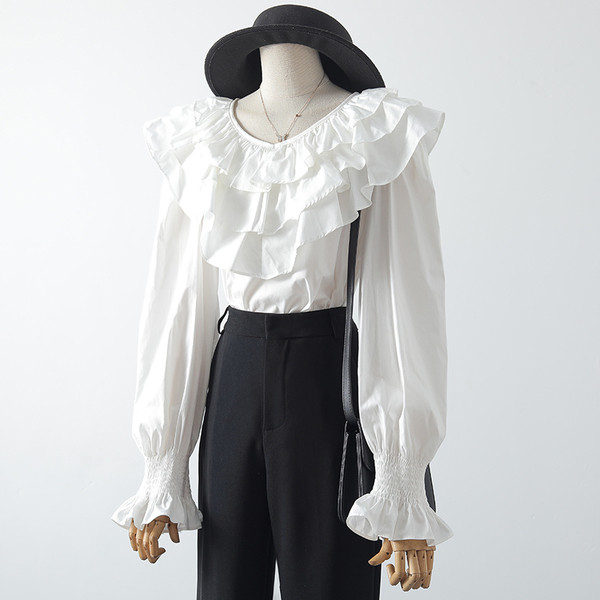 Jauna modeļa sieviešu krekls ar apaļu kakla izgriezumu un lotosa piedurknēm