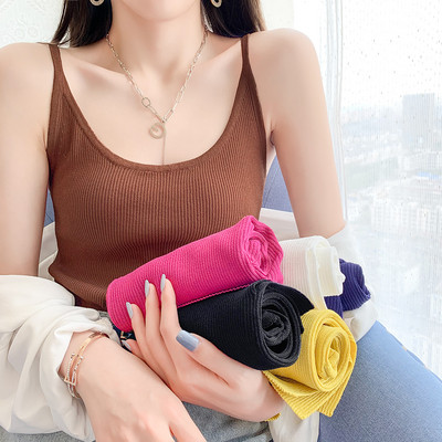 Naiste vabaaja õhukeste rihmadega topp – puhas mudel