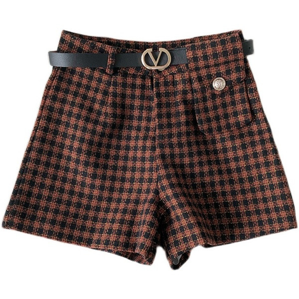 Kockás női nadrág övvel